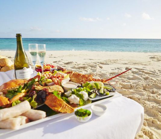 Un lieu privilégié pour un repas d'exception - Sandy Cay - Cairns
