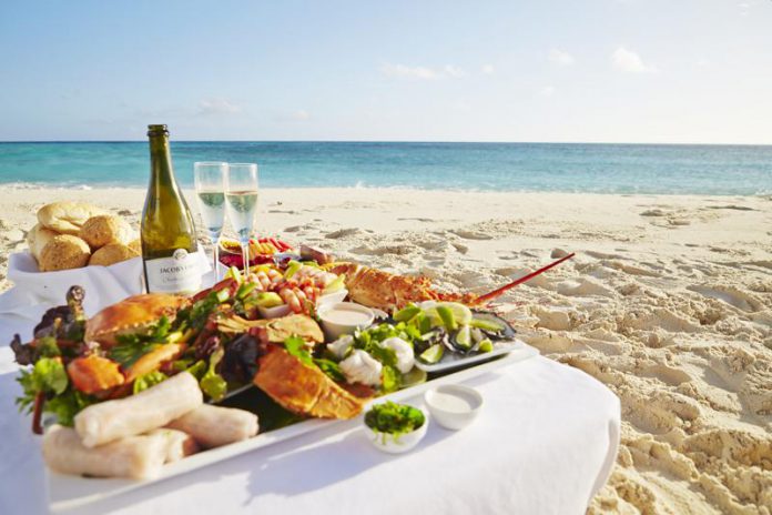Un lieu privilégié pour un repas d'exception - Sandy Cay - Cairns