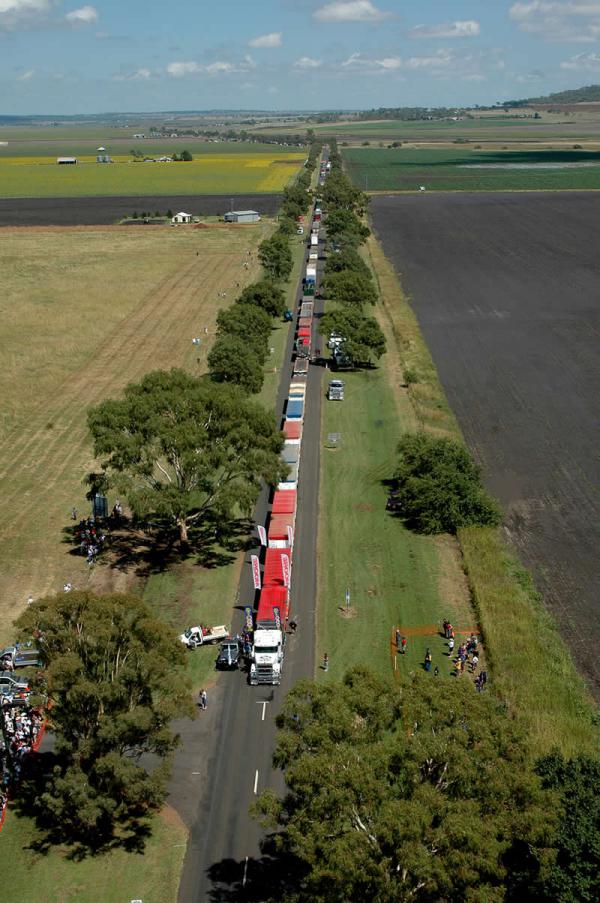 Road Train : Tentative de record - Photo John Denman