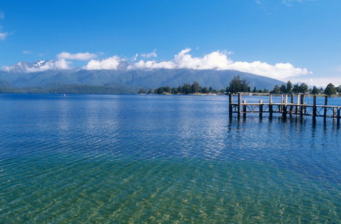 Lac taupo en nouvelle zélande